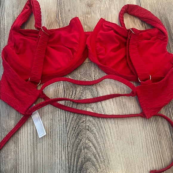 Red Textured Bathing suit top - Picture 2 of 3